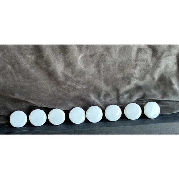 White Ceramic Porcelain 1 1/2 Knobs Pulls VTG Mushroom style 8 Refurnished Home - Picture 2 of 7